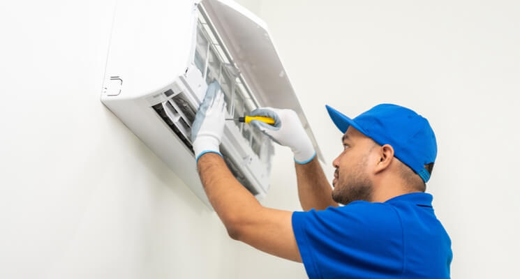 Optimizing Air Conditioner Performance in Dubai A Comprehensive Guide Turn Off Lights and Electrical Appliances fidelityinsgroup.com