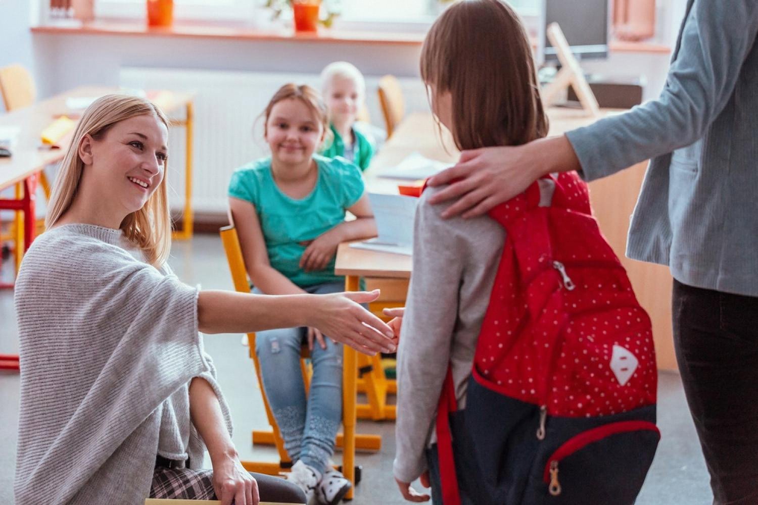 How First-Graders Adapt to a New School in the UAE